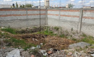 Casa en Venta con Local Comercial en El Chamizal, Pedro Escobedo, Querétaro.