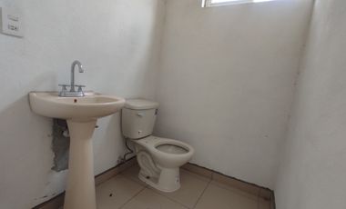 Casa en Venta con Local Comercial en El Chamizal, Pedro Escobedo, Querétaro.