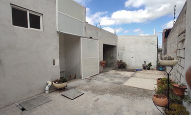 Casa en Venta con Local Comercial en El Chamizal, Pedro Escobedo, Querétaro.