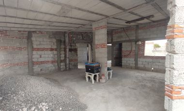 Casa en Venta con Local Comercial en El Chamizal, Pedro Escobedo, Querétaro.