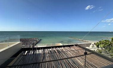 Casa frente al mar y con paneles solares en venta en Chelem, Progreso, Yucatán
