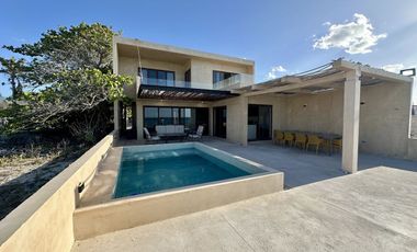 Casa frente al mar y con paneles solares en venta en Chelem, Progreso, Yucatán