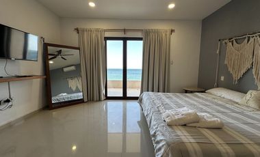 Casa frente al mar y con paneles solares en venta en Chelem, Progreso, Yucatán