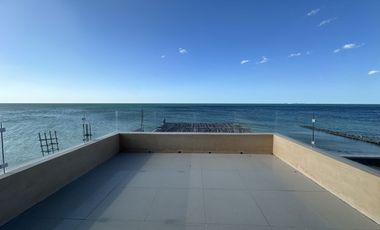 Casa frente al mar y con paneles solares en venta en Chelem, Progreso, Yucatán