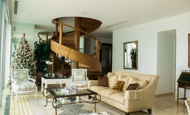 Penthouse en venta en las exclusivas Country Towers