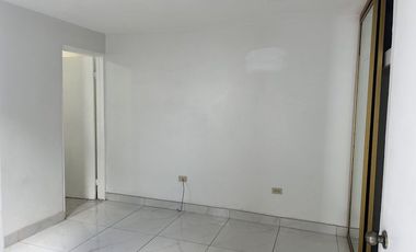 Casa en renta en Otay Universidad, una sola planta, 3 recámaras, 2 baños.