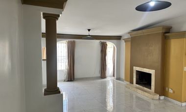 Casa en renta en Otay Universidad, una sola planta, 3 recámaras, 2 baños.