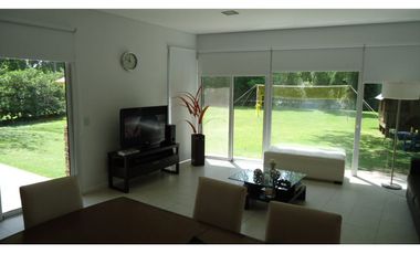 Venta de casa en Barrio Cielo, Roldán.