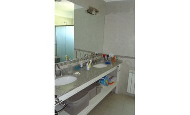 Venta de casa en Barrio Cielo, Roldán.