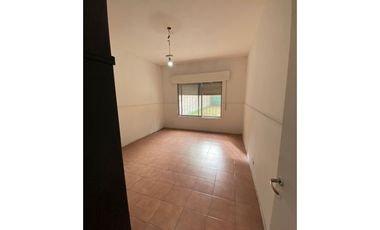 CASA  EN CALLE  1 Nº  168- Granadero Baigorria