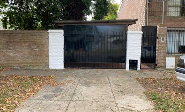 CASA  EN CALLE  1 Nº  168- Granadero Baigorria