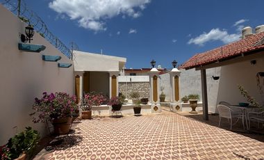 Casa Amueblada Colonial en San Román