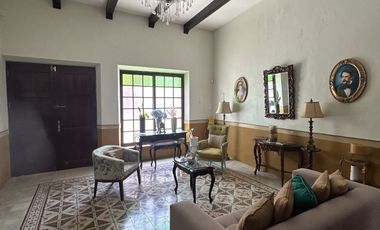 Casa Amueblada Colonial en San Román