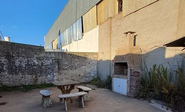 CASA CON DEPARTAMENTO A REFACCIONAR