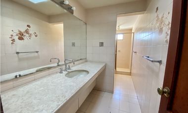 CASA EN ARRIENDO EN BAVARIA PARA USO VIVIENDA O COMERCIAL