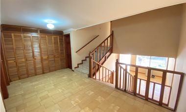 CASA EN ARRIENDO EN BAVARIA PARA USO VIVIENDA O COMERCIAL