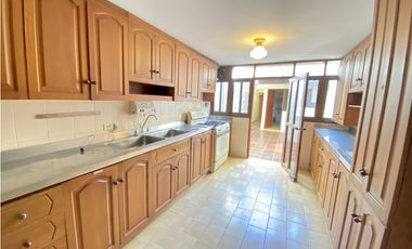 CASA EN ARRIENDO EN BAVARIA PARA USO VIVIENDA O COMERCIAL