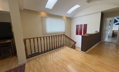 CASA EN VENTA O RENTA CUMBAYA URB. LUJO
