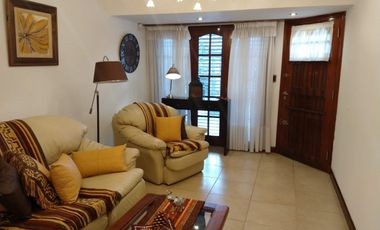 CHALET DE 6 AMBIENTES CON QUINCHO Y PISCINA EN COLINAS PERALTA RAMOS (APTO CREDITO)