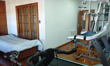 CHALET DE 6 AMBIENTES CON QUINCHO Y PISCINA EN COLINAS PERALTA RAMOS (APTO CREDITO)