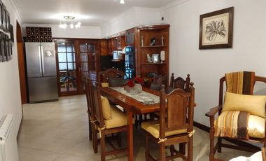 CHALET DE 6 AMBIENTES CON QUINCHO Y PISCINA EN COLINAS PERALTA RAMOS (APTO CREDITO)