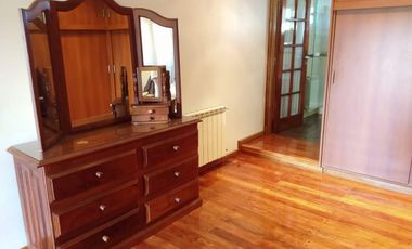 CHALET DE 6 AMBIENTES CON QUINCHO Y PISCINA EN COLINAS PERALTA RAMOS (APTO CREDITO)