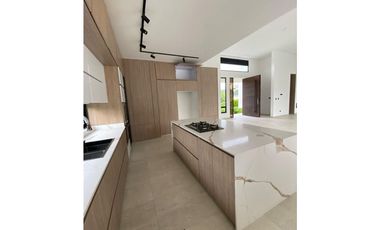 Se vende casa campestre Cerritos pereira risaralda