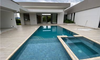 Se vende casa campestre Cerritos pereira risaralda