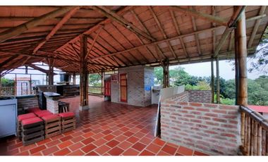 ref 990a vendo casa campestre yumbo parte alta peñas negras