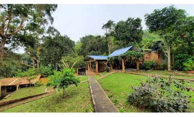 ref 990a vendo casa campestre yumbo parte alta peñas negras