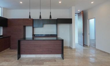 Cómoda y moderna casa de un piso en privada Tamora