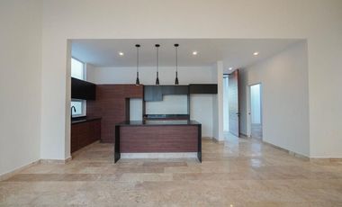 Cómoda y moderna casa de un piso en privada Tamora
