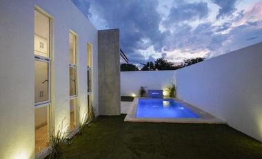 Cómoda y moderna casa de un piso en privada Tamora
