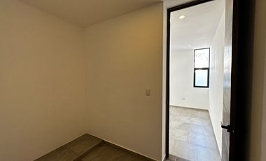 Casa en venta en privada Tamora
