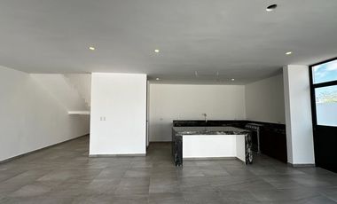 Casa en venta en privada Tamora