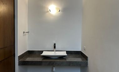 Casa en venta en privada Tamora