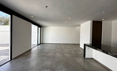 Casa en venta en privada Tamora