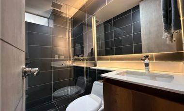 lujoso envigado 3 cuartos aire acondicionado pis alto