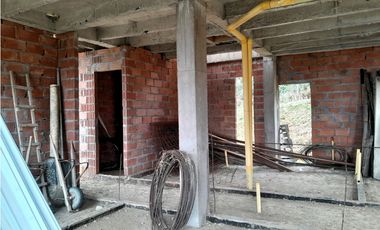 VENTA CASA Y LOTE EN NORTEAMERICA BELLO