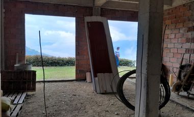 VENTA CASA Y LOTE EN NORTEAMERICA BELLO