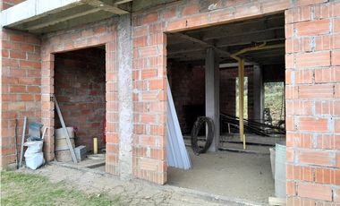 VENTA CASA Y LOTE EN NORTEAMERICA BELLO
