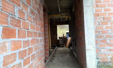 VENTA CASA Y LOTE EN NORTEAMERICA BELLO