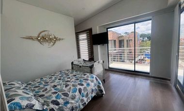 Hermosa casa para venta en Cota