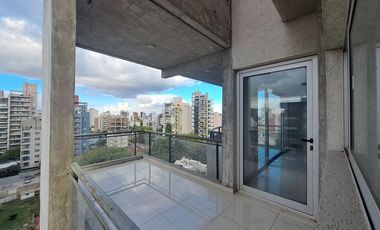 Departamento piso de tres ambientes a la venta en Quilmes
