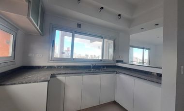 Departamento piso de tres ambientes a la venta en Quilmes