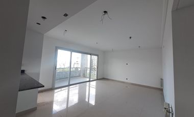 Departamento piso de tres ambientes a la venta en Quilmes