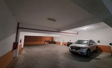 Departamento piso de tres ambientes a la venta en Quilmes