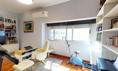 CASA CON JARDÍN Y PILETA VICENTE LOPEZ