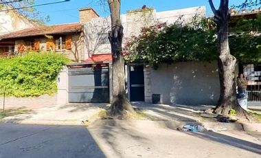 CASA CON JARDÍN Y PILETA VICENTE LOPEZ