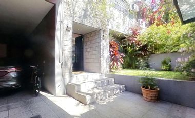 CASA CON JARDÍN Y PILETA VICENTE LOPEZ